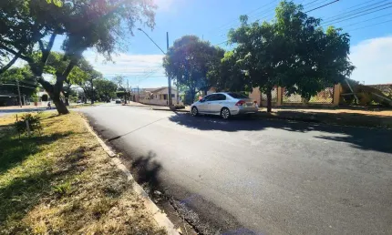 Terreno à venda no Jardim do Sol, Londrina 