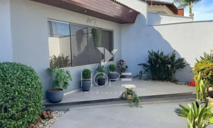 Casa com 5 quartos à venda no Mediterrâneo, Londrina 