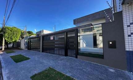 Casa com 3 quartos à venda na R. São Lourenço, 452, 452, Jardim Alvorada, Maringá