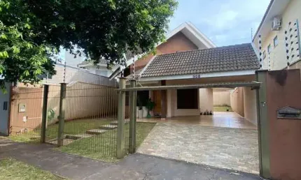 Casa com 3 quartos à venda na Rua Professora Maria Cleusa Milléo Romano, 508, Jardim Santa Rosa, Maringá