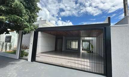 Casa com 1 quarto à venda na Rua Laurentino Evangelista do Prado, 82, Parque Avenida, Maringá
