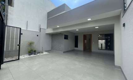 Casa com 2 quartos à venda na Rua Bolívar, 45, Vila Morangueira, Maringá