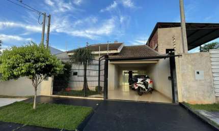 Casa com 3 quartos à venda na Rua Professora Maria de Lourdes Antunes Planas, 554, Jardim Oriental, Maringá