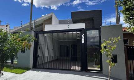 Casa com 3 quartos à venda na Rua Pioneiro Marcelino Girotto, 228, Jardim Itália II, Maringá