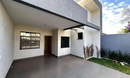 Casa com 3 quartos à venda na Rua Francisco Dias de Aro, 993, Conjunto Habitacional Requião, Maringá
