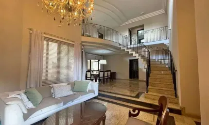 Casa com 4 quartos à venda na Rua Cerqueira Cézar, 18, Zona 04, Maringá