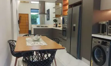 Casa com 3 quartos à venda na Rua Pioneira Rosa Portella Da Silva, 925, Jardim Montreal, Maringá