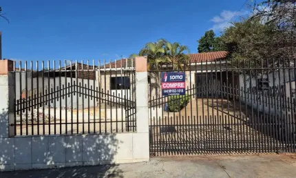 Casa com 3 quartos à venda na Avenida das Torres, 1730, Parque Industrial I, Maringá