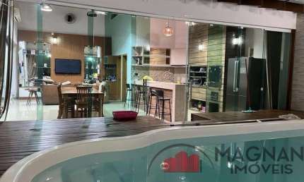 Casa com 3 quartos à venda na Rua Peroíbe, 1104, Parque das Grevíleas, Maringá