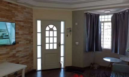 CASA ESPAÇOSA PRÓXIMA AO BORBA GATO! 3 Quartos, sendo 1 Suíte