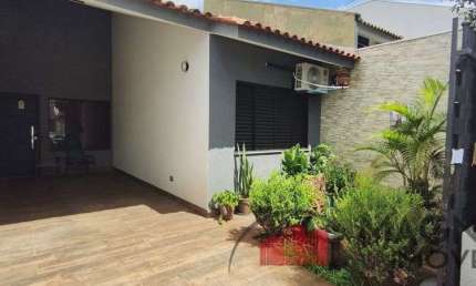 Casa com 3 quartos à venda na Rua Emílio Sbrana, 501, Jardim Dias I, Maringá