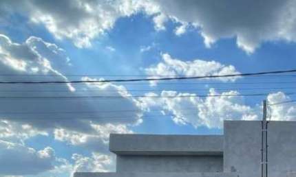 ?✨Oportunidade Única! Casa Moderna no Jardim Ecovalley ✨? Se você busca conforto e um design moderno, esta casa é perfeita para você!