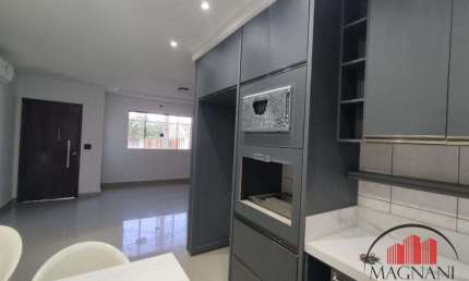 Oportunidade Única! Ótima Casa de esquina a venda com 03 quartos  no Jardim Santa Helena