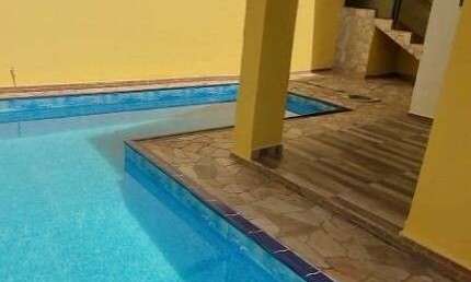BAETA NEVES SOBRADO 260M2, 2 dormitórios, varanda gourmet, piscina, 4 vagas, EDICULA ótima localização e valor!!!