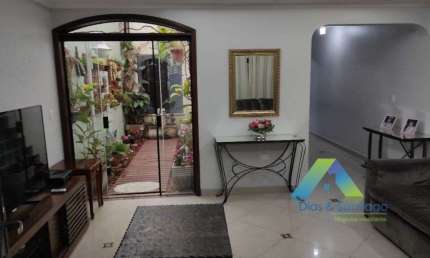 PARQUE ORATÓRIO Sobrado, 230M², 4 dormitórios, 1 suíte, varanda gourmet, 4 vagas de garagem com ótima localização e valor  !!!