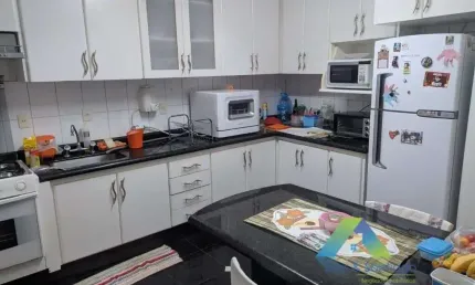 VILA BELA Sobrado Condomínio Fechado 98M², 3 dormitórios, 2 vagas ótima localização e valor !!!