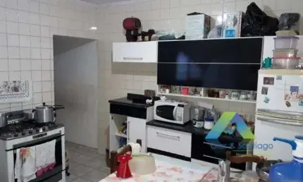 Baeta neves casa 200m², sendo dois imóveis no quintal, 2 vagas de garagem, ótima localização e valor !!!