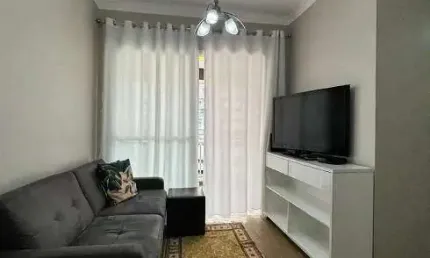 Lindo apartamento recém reformado tudo novo e de excelente bom gosto e de fino padrão.