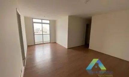 Oportunidade apartamento todo reformado com 4 dormitórios, 2 vagas a poucos minutos da estação do metro são judas e saúde.