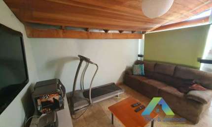Sobrado à venda com 2 dormitórios e 2 vagas em Vila das Mercês, São Paulo/SP