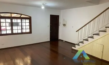 Sobrado Reformado com 3 Quartos e 4 banheiros para venda no Brooklin/SP!