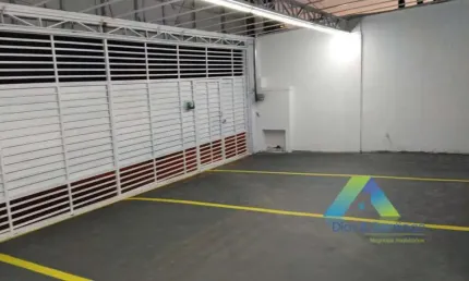 Casa fins residencial ou comercial com localização privilegiada a 500mts do aeroporto congonhas com terreno 10x30