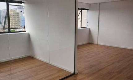 SÃO CAETANO DO SUL Sala Comercial 50 metros, designer moderno e amplo, 2 banheiros e 1 vaga de garagem.