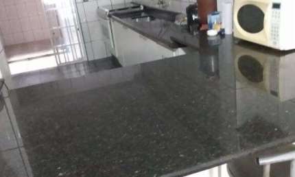 Lindo sobrado todo reformado, com 3 dormitórios, 1 vaga com fácil acesso a comércios e principais avenidas.