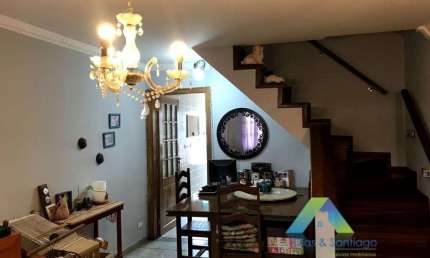 Excelente oportunidade casa a 5 minutos da estação metro Saúde com 3 dormitórios, 2 vagas, quintal excelente localização e valor !