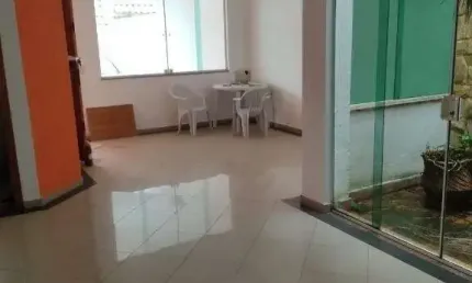 Lindo sobrado 3 suites, 4 vagas, espaço Gourmet localização privilegiada com excelente valor !