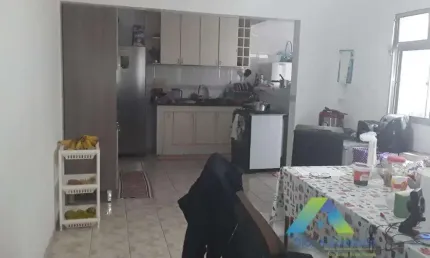 Excelente oportunidade sobrado com ótima localização, com 3 dormitórios, 2 banheiros, quinta e 1 vaga