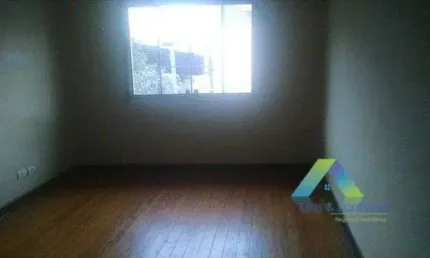 Casa 116 metros, a 5 minutos da estação do metro Sacomã, 2 dormitórios, excelente, localização e valor !!!