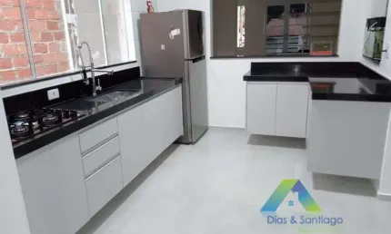SANTO ANDRÉ 200 metros, 4 dormitórios, 1 suíte, 3 vagas com ótima localização e valor  !!!