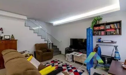 Casa de condomínio à venda com 174m², 3 quartos e 2 vagas