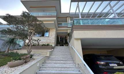 Casa com 4 suítes em condomínio no Panorama - Teresópolis/RJ.