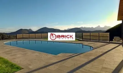 Terreno com 325 m² em condomínio em Albuquerque - Teresópolis/RJ.