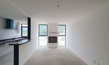 Cobertura duplex com 3 quartos sendo 2 suítes, 134 m² no Bom Retiro - Teresópolis/RJ
