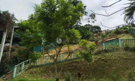 Terreno aclive para venda, 594 m² em albuquerque - teresópolis/rj.