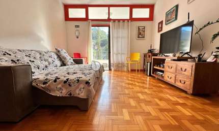 Apartamento à venda com 2 quartos + dependência, 95 m² no Alto - Teresópolis/RJ.