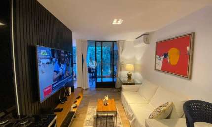 Apartamento mobiliado para locação com 1 quarto, 39 m² no Alto Teresópolis/RJ.