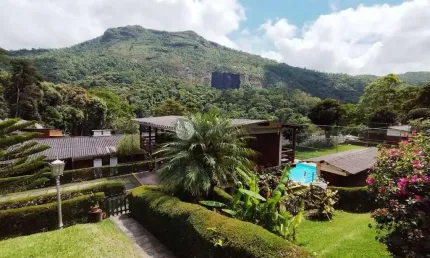 Casa à venda ou para locação com 2 quartos, 75 m² na posse - teresópolis/rj.