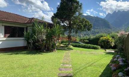 Casa linear com 3 quartos e + uma casa em anexo no Caxangá - Teresópolis/RJ.