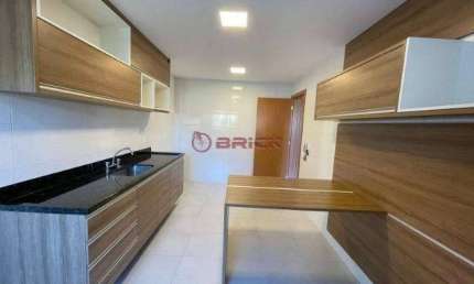 Apartamento de 90 m² com 2 quartos sendo 1 suíte no Alto, Teresópolis/RJ.