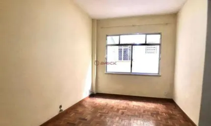 Apartamento com 1 quarto + dependência, 55m² no alto - teresópolis/rj