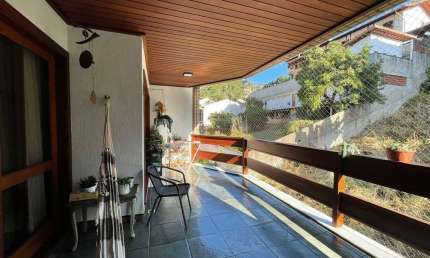 Apartamento com 4 quartos sendo 1 suíte, 164 m² na Tijuca - Teresópolis/RJ