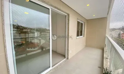 Apartamento de 1 quarto com varanda em agriões, teresópolis/rj