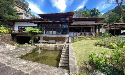Casa independente com 3 quartos no Parque do Ingá - Teresópolis/RJ