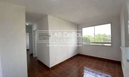 Apartamento com 2 quartos para alugar na Rua Curitiba, Realengo, Rio de Janeiro, 44 m2 por R$ 800
