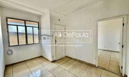 Apartamento com 1 quarto para alugar na Avenida de Santa Cruz, Realengo, Rio de Janeiro, 45 m2 por R$ 850