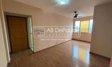 Apartamento com 2 quartos para alugar na Rua Maria José, Madureira, Rio de Janeiro, 50 m2 por R$ 950